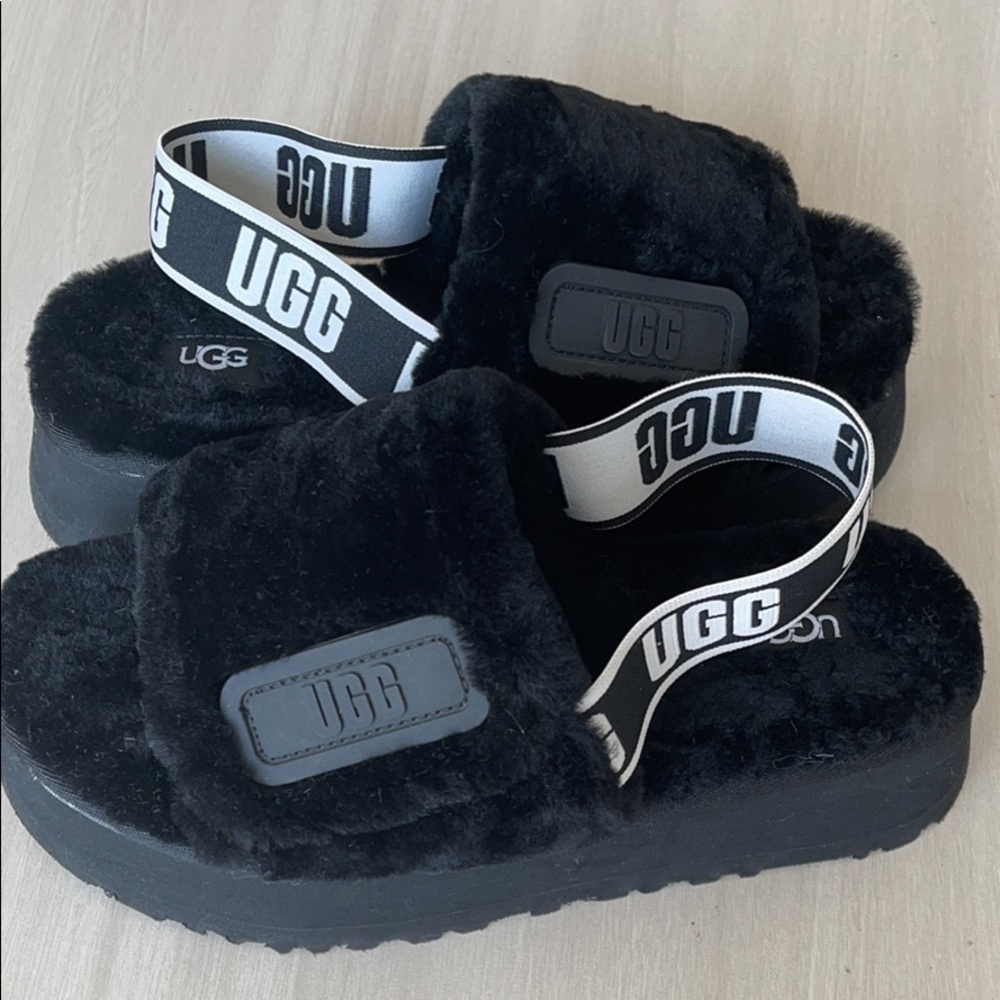 Ugg Slippers - Size 7